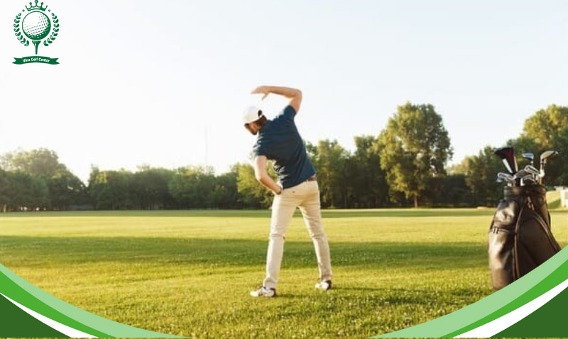 khởi dộng là cách hạn chế đánh golf bị đau lưng