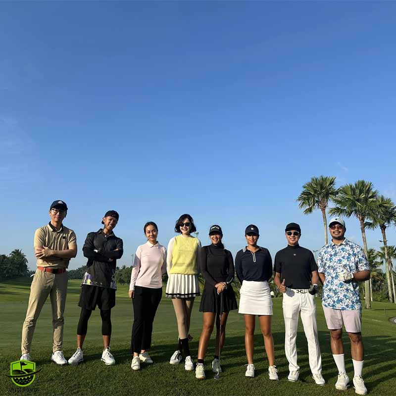 Lớp dạy golf theo nhóm